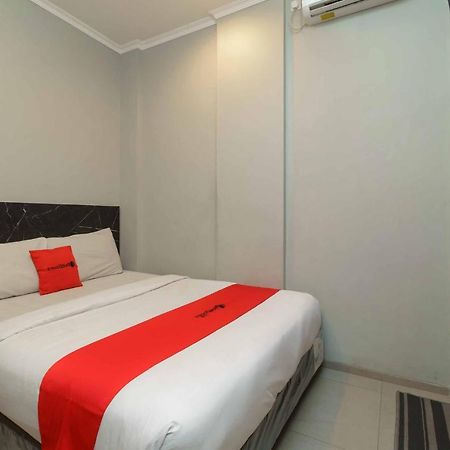 Reddoorz Plus Near Radio Dalam 3 Jakarta Exterior photo
