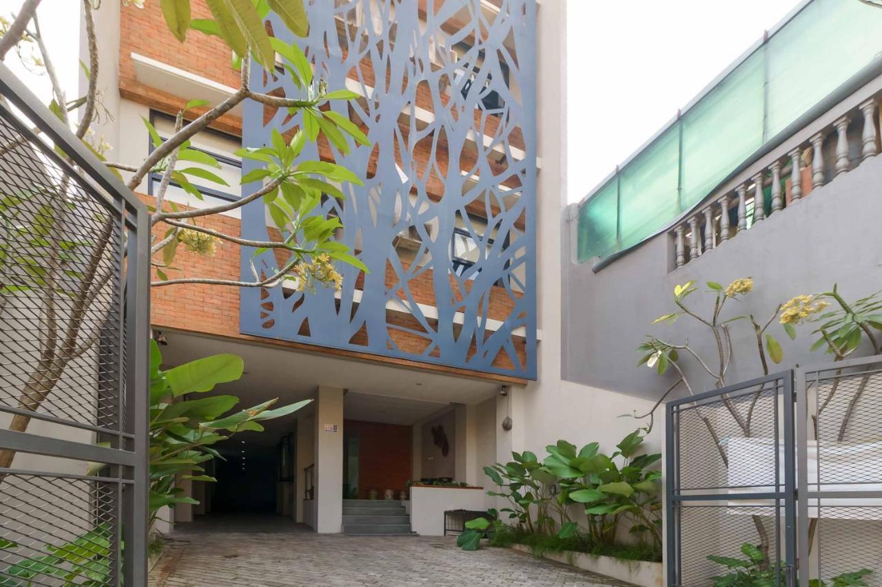 Reddoorz Plus Near Radio Dalam 3 Jakarta Exterior photo